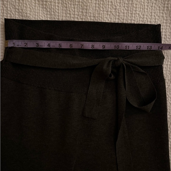 Babaton Charcoal TY knit tie-waist, wide-leg pants - Picture 3 of 4